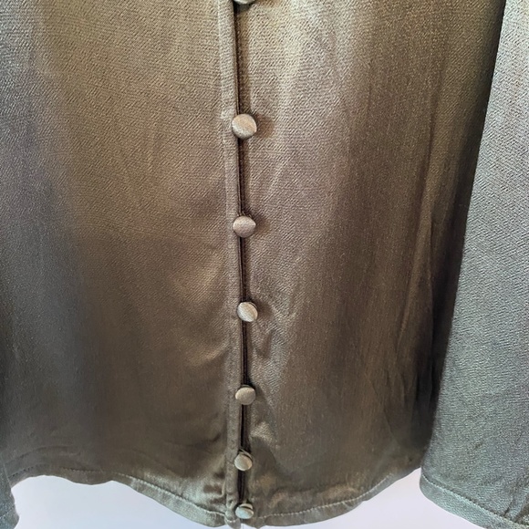 Black Swan Button Closure Sleeveless Blouse, S - Picture 3 of 10